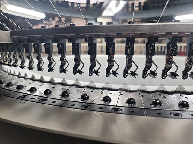 Small Diameter Circular Knitting Machine