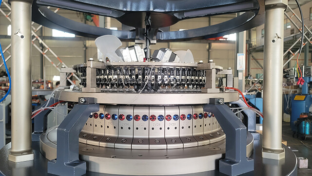 Vignoni Knitting Machine